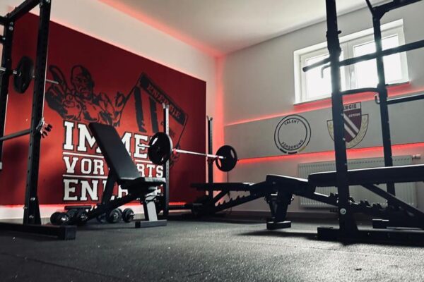 Foto Geräte Athletikraum Neuer Athletikraum der Nachwuchsmannschaften
